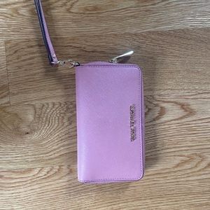 Michael Kors wristlet